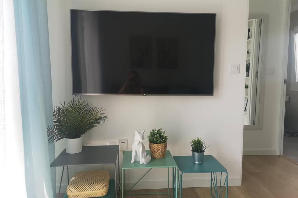 Piso Moderno Con Garaje En El Centro De Vigo Appartement Buitenkant foto