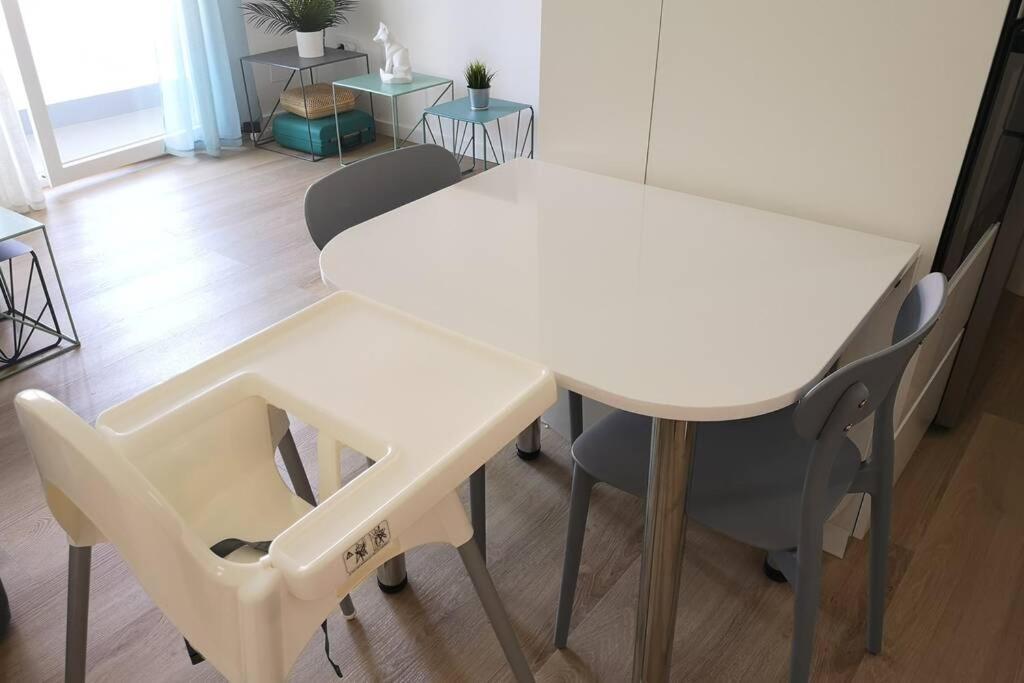 Piso Moderno Con Garaje En El Centro De Vigo Appartement Buitenkant foto