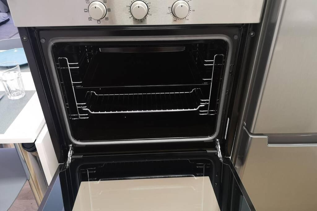 Piso Moderno Con Garaje En El Centro De Vigo Appartement Buitenkant foto