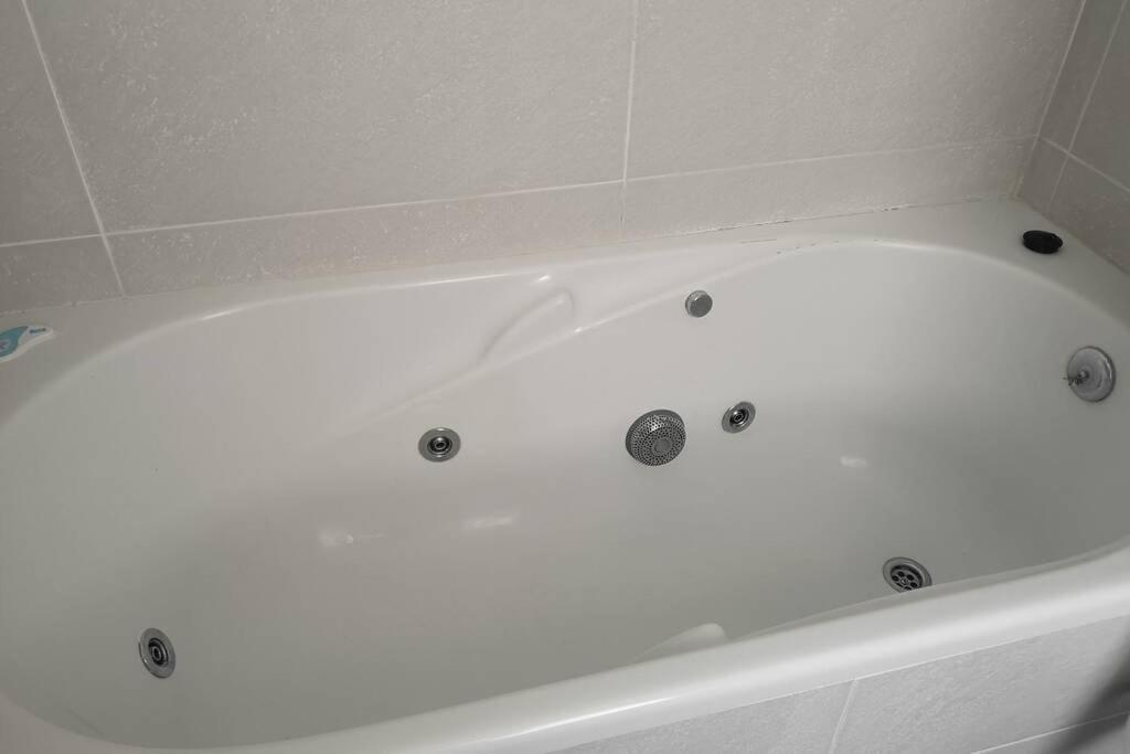 Piso Moderno Con Garaje En El Centro De Vigo Appartement Buitenkant foto